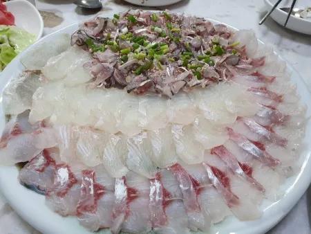 甕器店