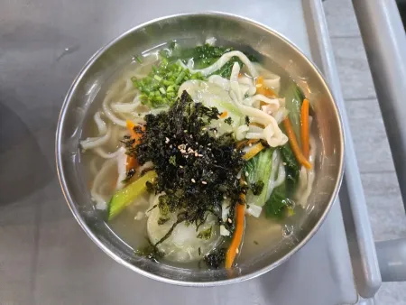 Yongdam Bomul Kalguksu