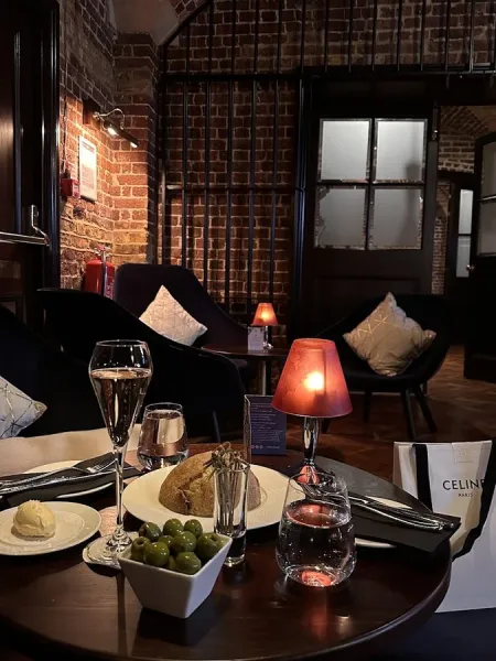 Champagne Bar at 116 Pall Mall
