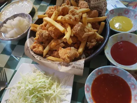 Fried Chicken Cham Jalhaneun Jip Junggye-dong