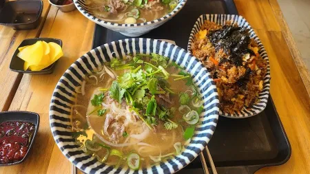Nhà hàng Việt Nam