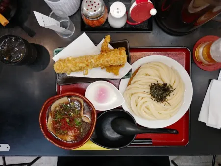 Gokuraku-udon Tku