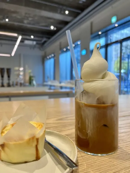 Blue Bottle Coffee Gwanghwamun Cafe