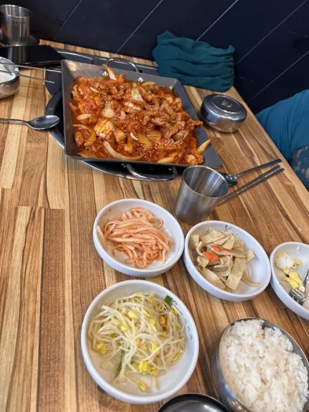 Cheolsun-ine Kimchi Jjigae