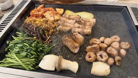 Yanghwa Dolpan Samgyeop